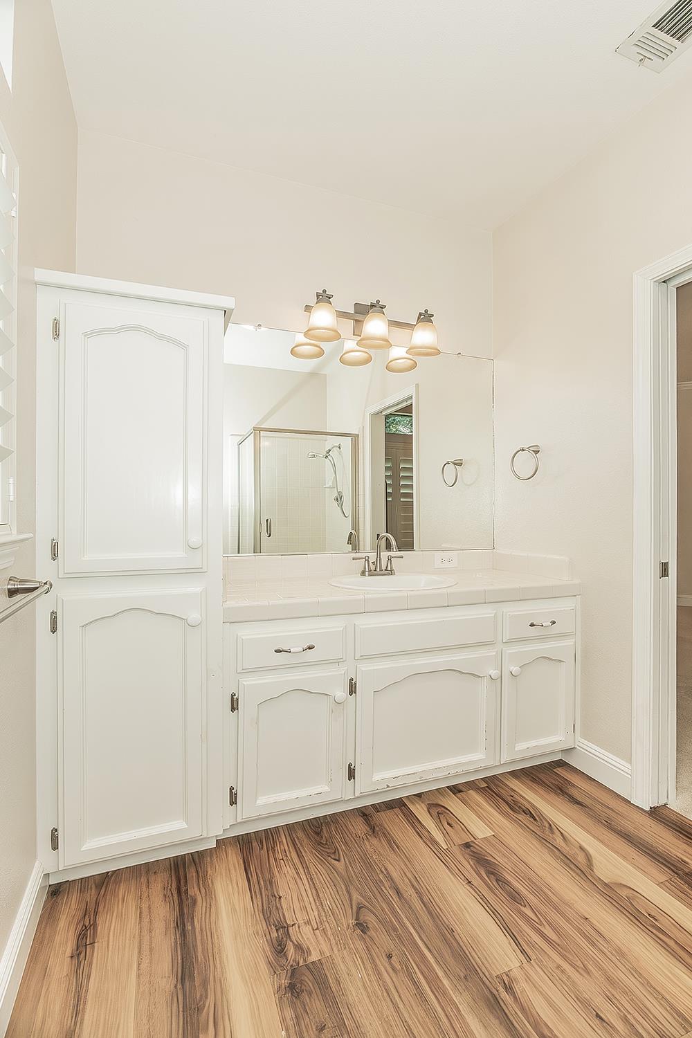 1273 W Olson Ave, Reedley, CA 93654