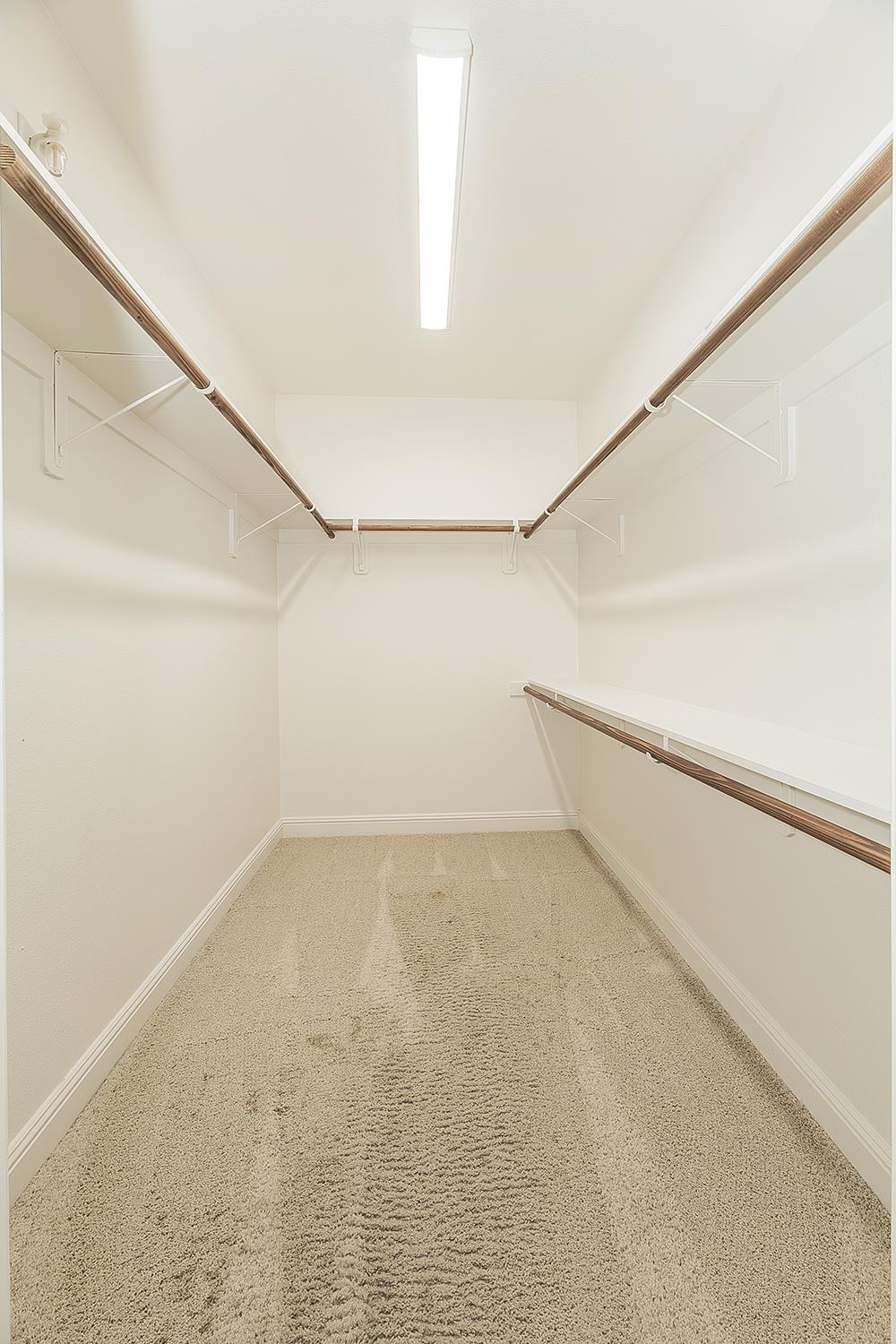 1273 W Olson Ave, Reedley, CA 93654