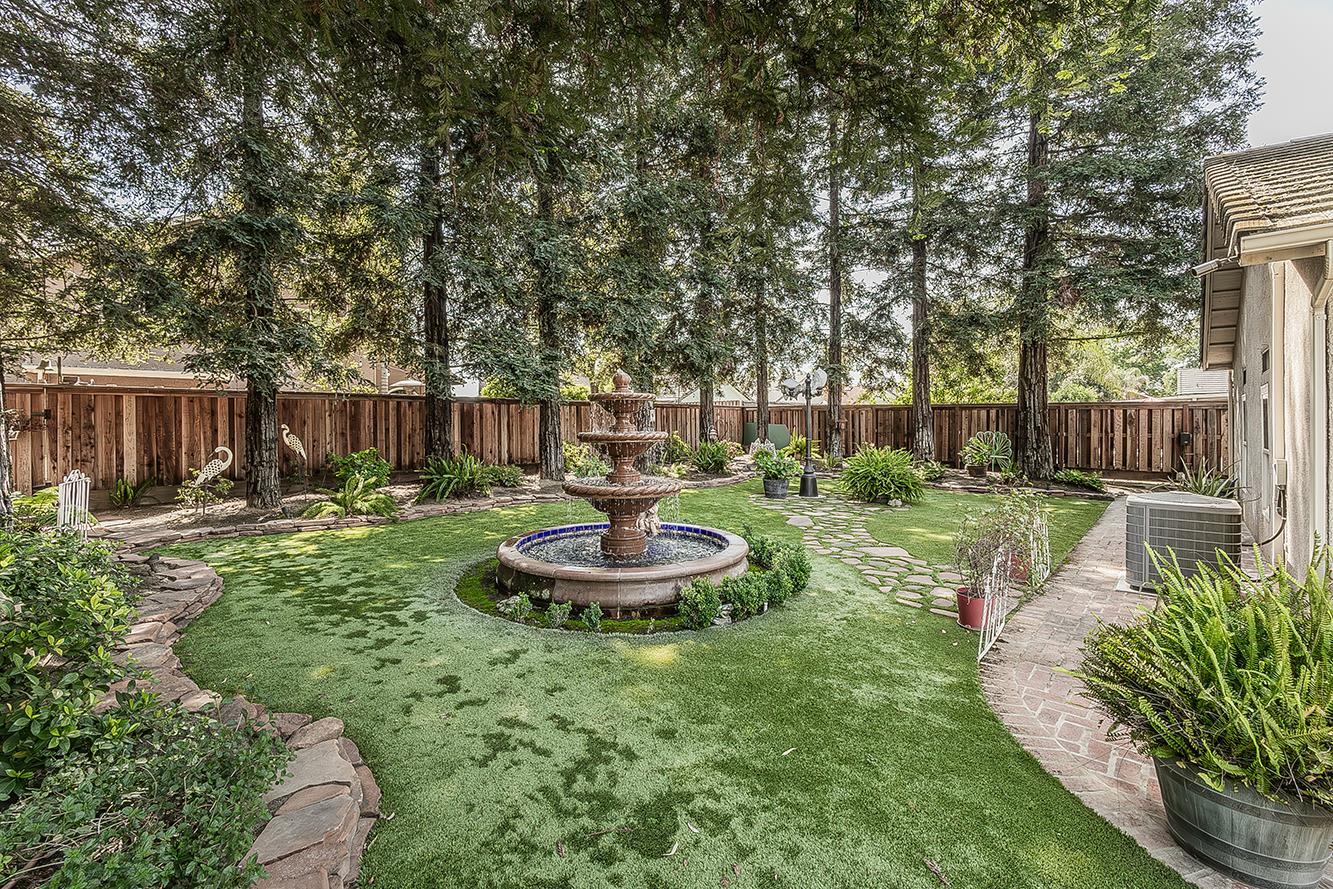 1273 W Olson Ave, Reedley, CA 93654