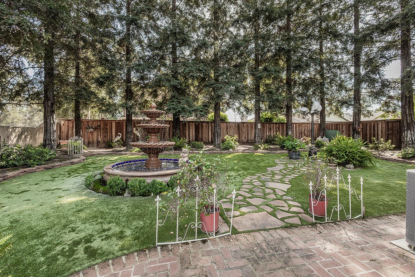 1273 W Olson Ave, Reedley, CA 93654