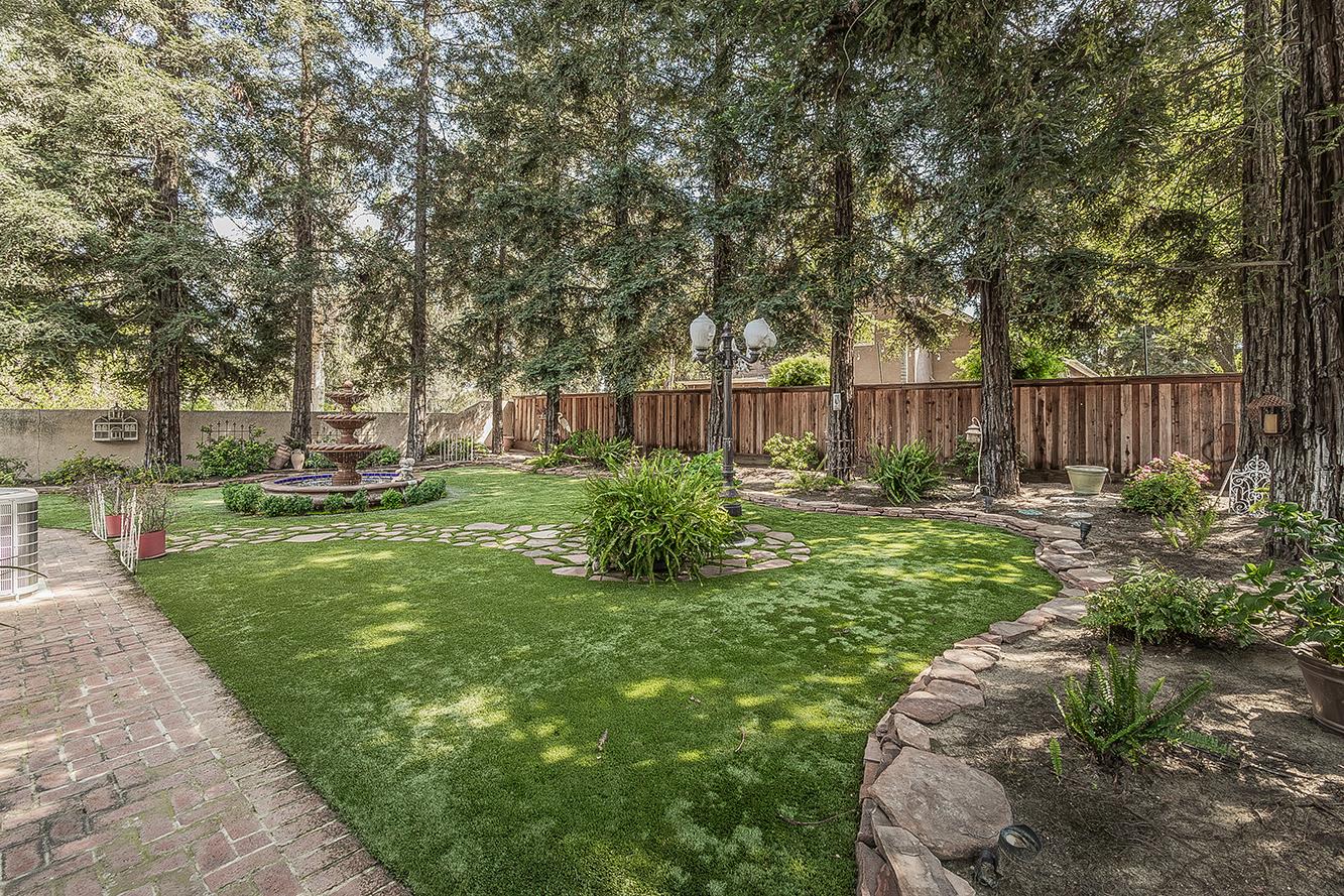 1273 W Olson Ave, Reedley, CA 93654