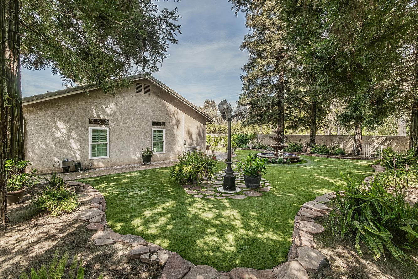 1273 W Olson Ave, Reedley, CA 93654