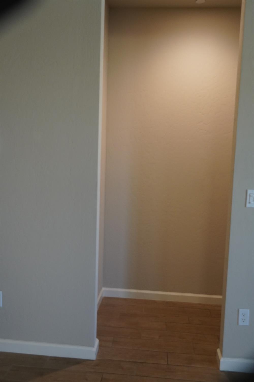 7478 E Flint Way, Fresno, CA 93737