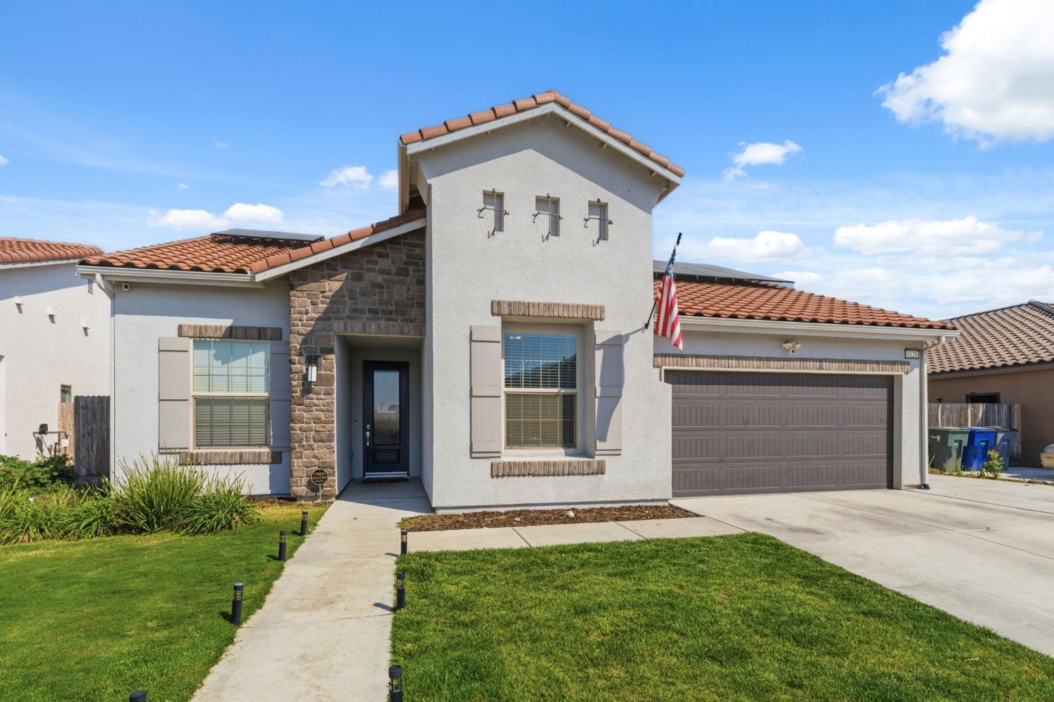 6128 E Platt Ave, Fresno, CA 93727