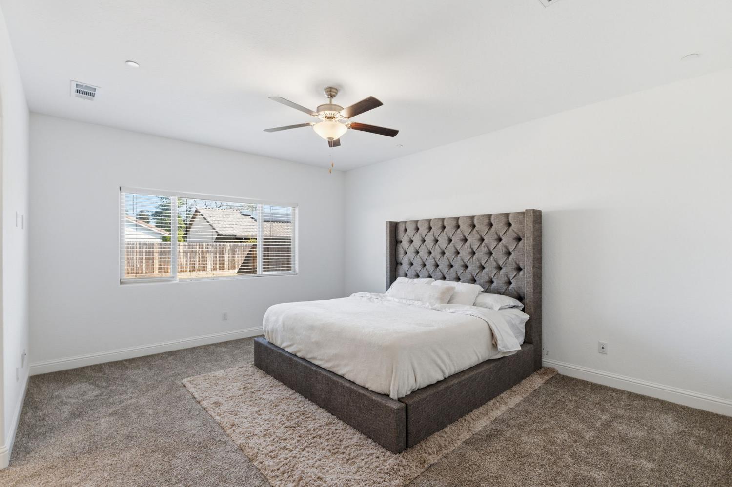 6128 E Platt Ave, Fresno, CA 93727