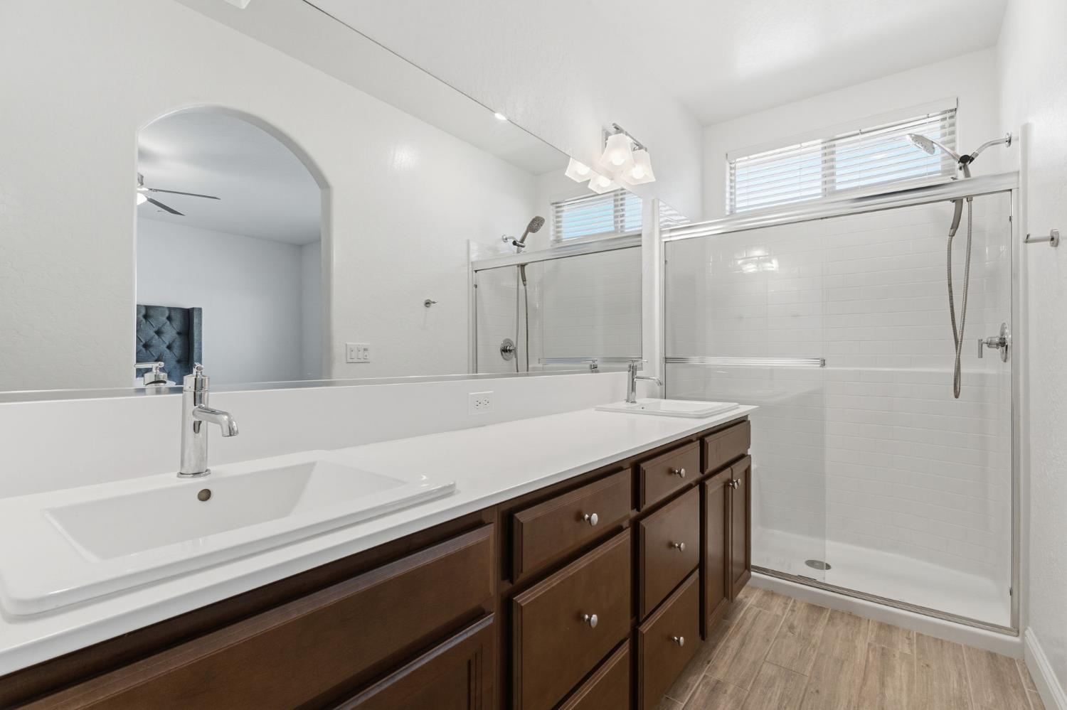 6128 E Platt Ave, Fresno, CA 93727