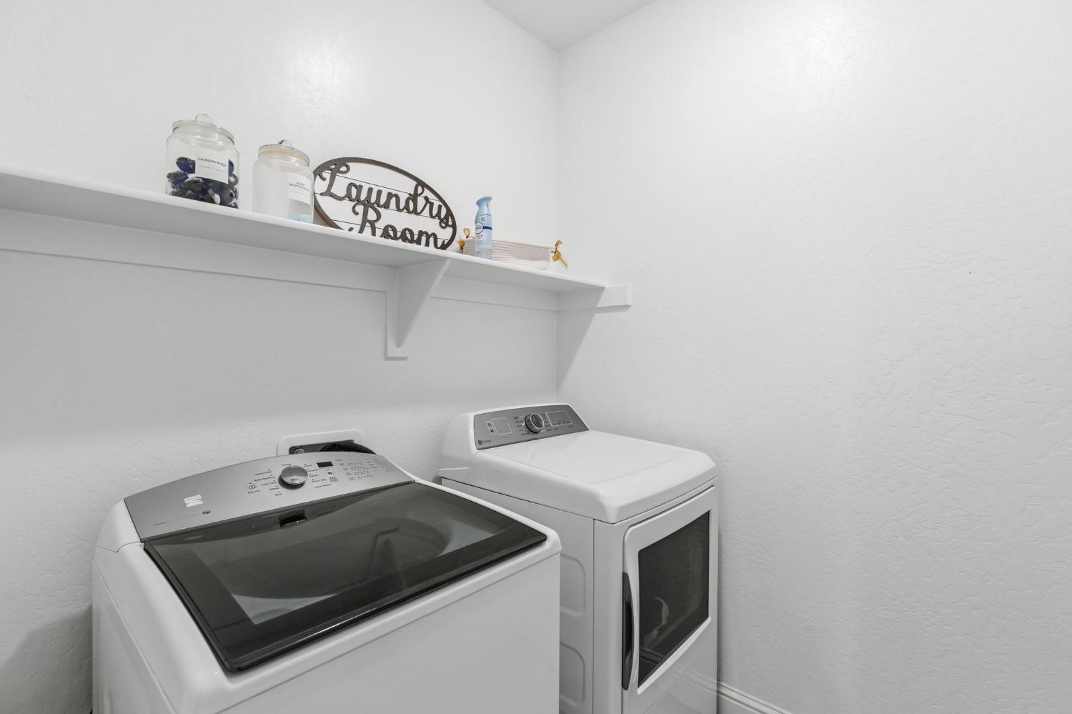 6128 E Platt Ave, Fresno, CA 93727