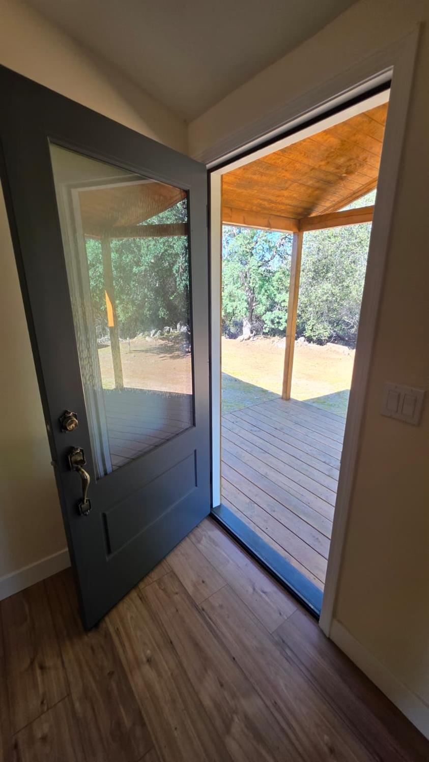 1248 Crane Ln, Yokuts Valley, CA 93675