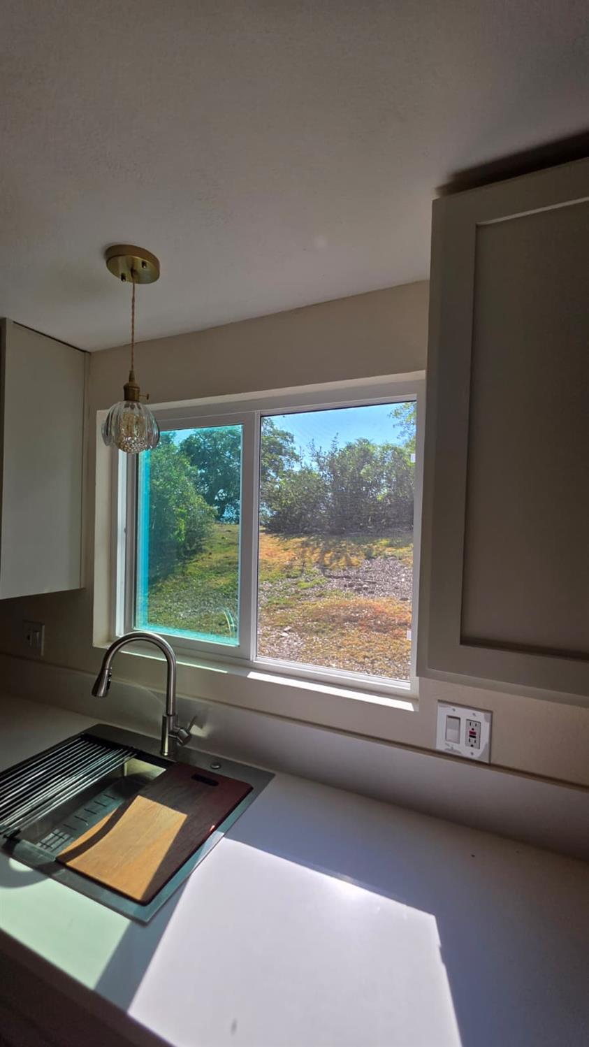 1248 Crane Ln, Yokuts Valley, CA 93675