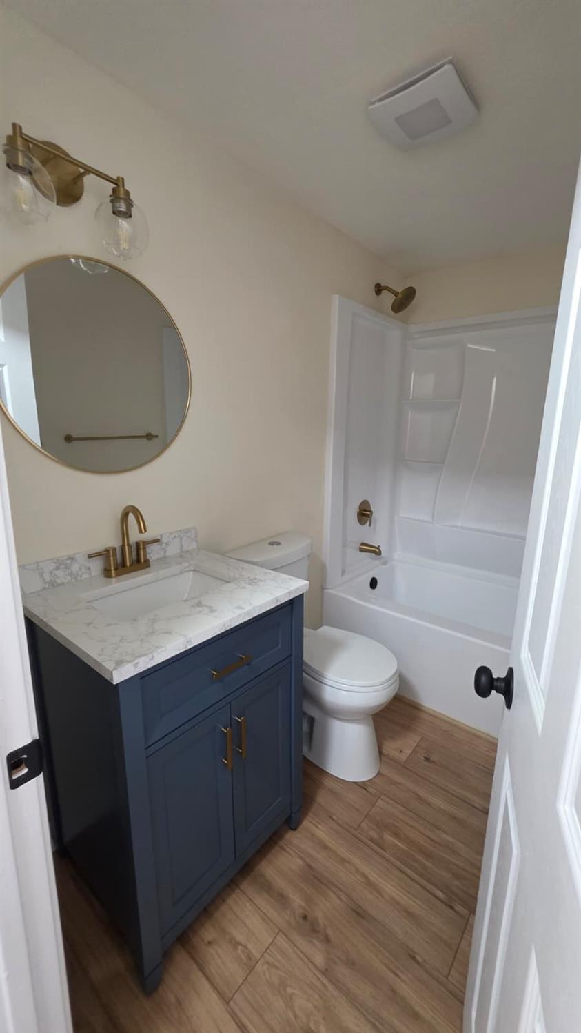 1248 Crane Ln, Yokuts Valley, CA 93675