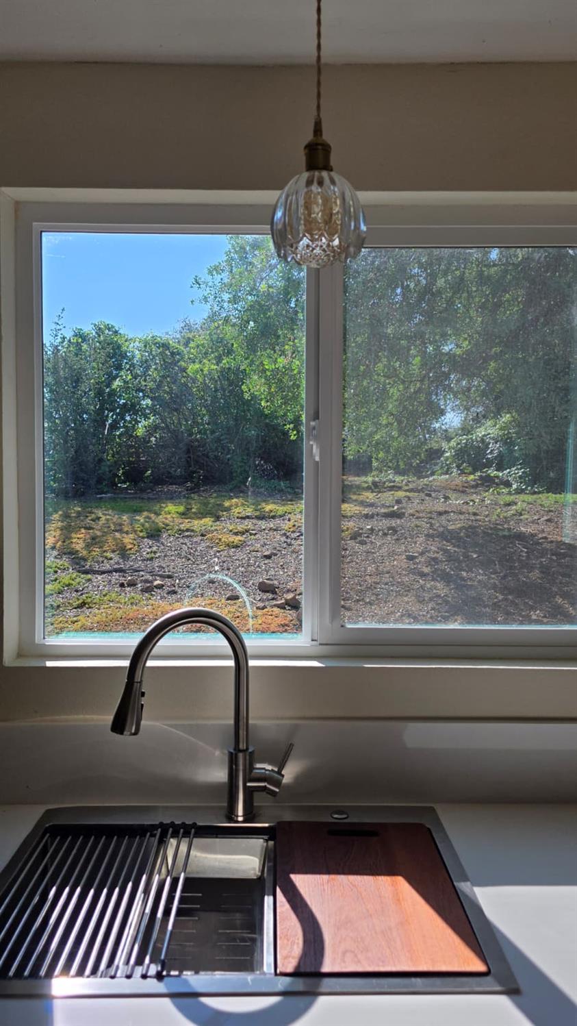 1248 Crane Ln, Yokuts Valley, CA 93675