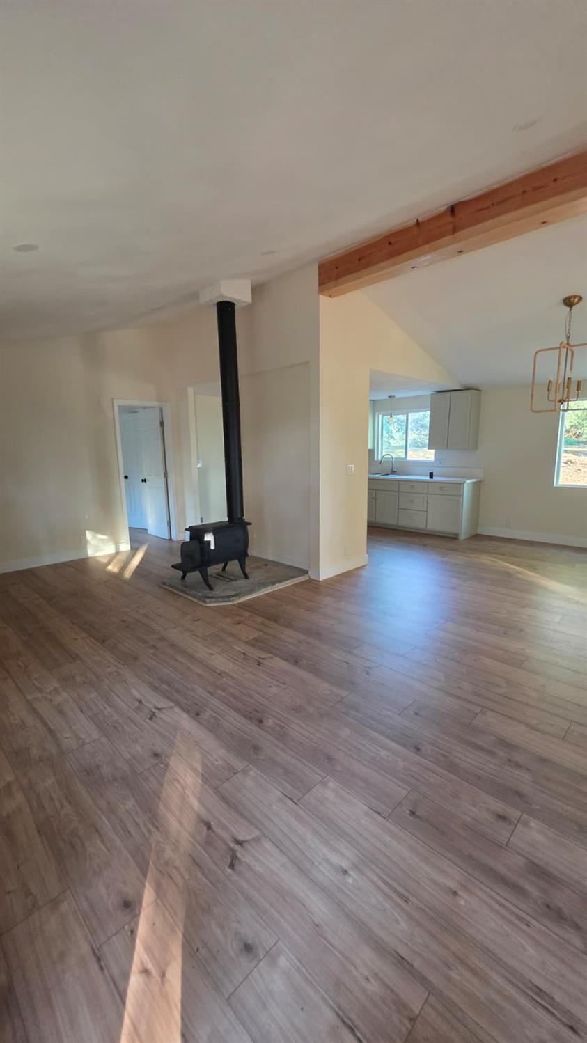 1248 Crane Ln, Yokuts Valley, CA 93675