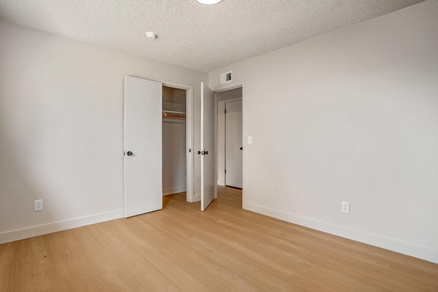 1428 Miami Ave, Clovis, CA 93611