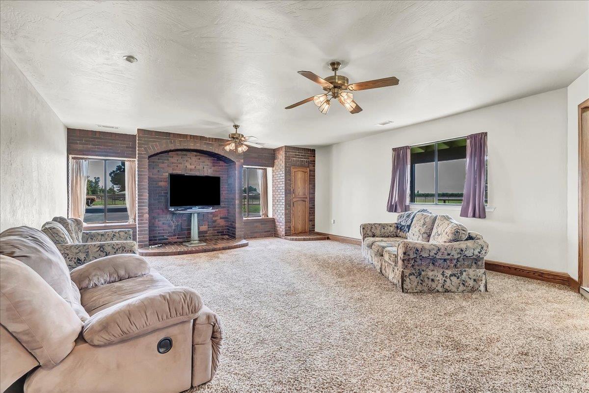 34811 Road 132, Visalia, CA 93292