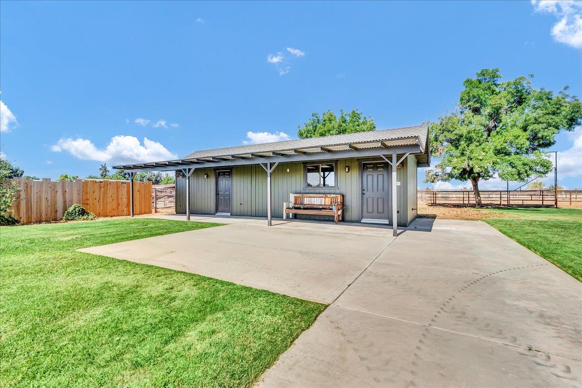 34811 Road 132, Visalia, CA 93292