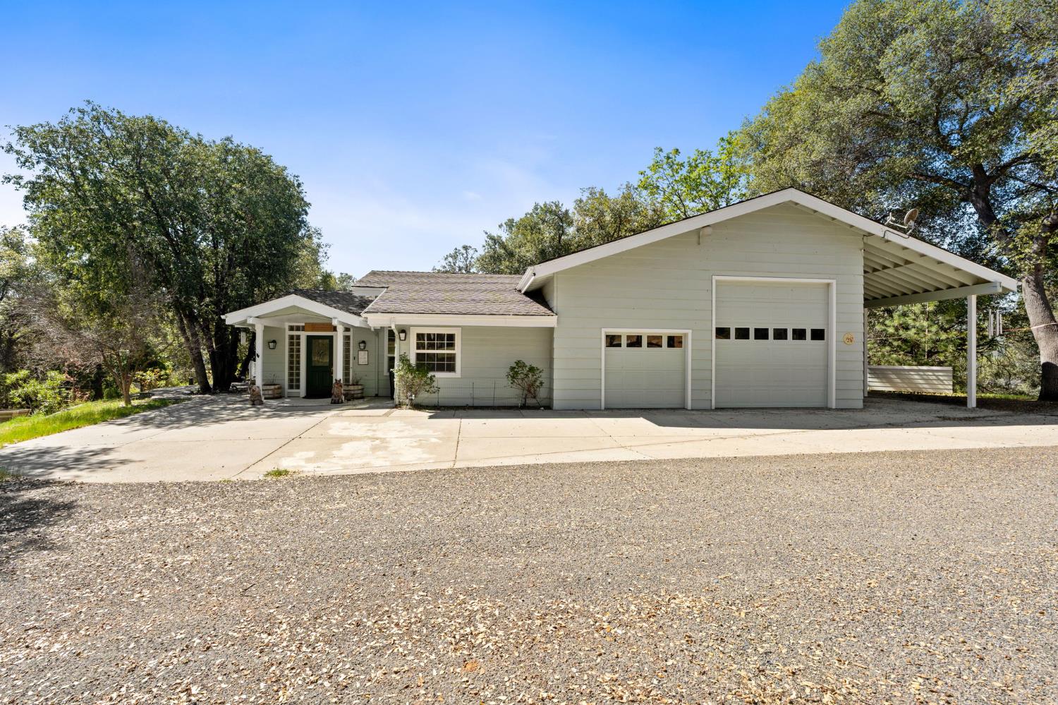6657 Deer Park Dr, Midpines, CA 95345