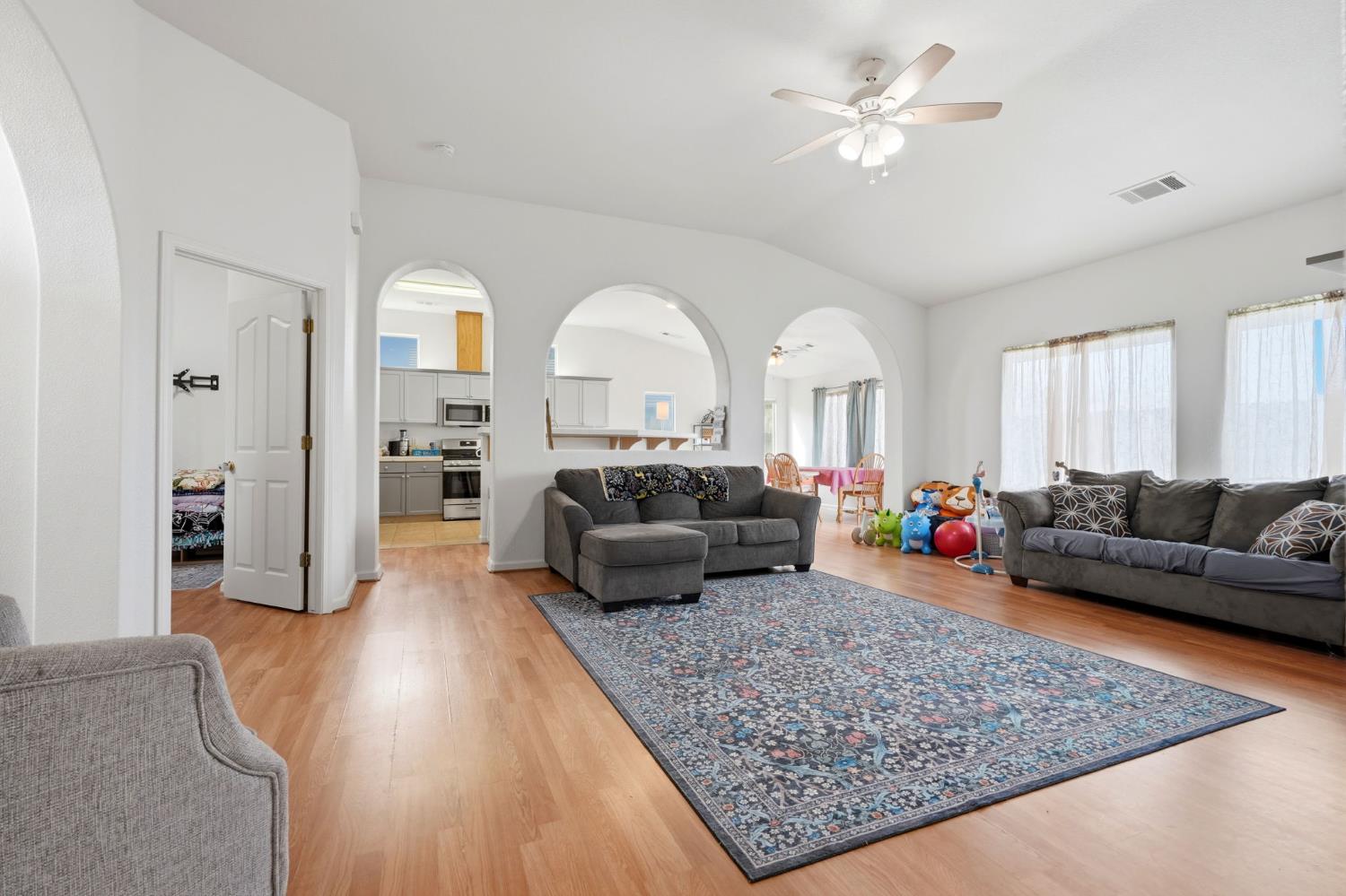 21389 S Haslem, Riverdale, CA 93656