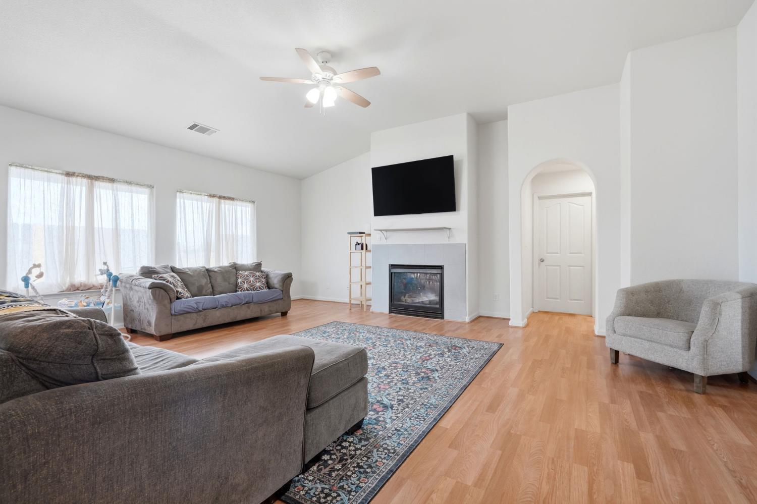 21389 S Haslem, Riverdale, CA 93656