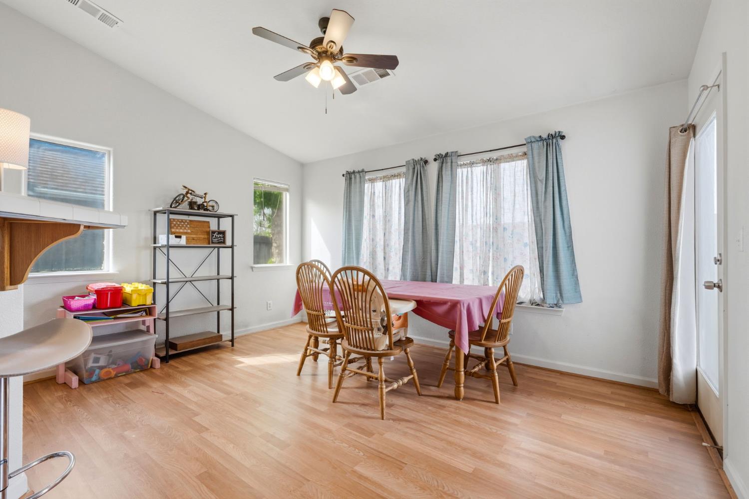 21389 S Haslem, Riverdale, CA 93656