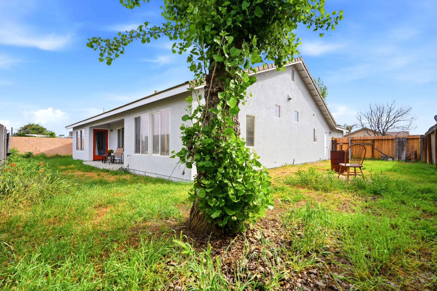 21389 S Haslem, Riverdale, CA 93656