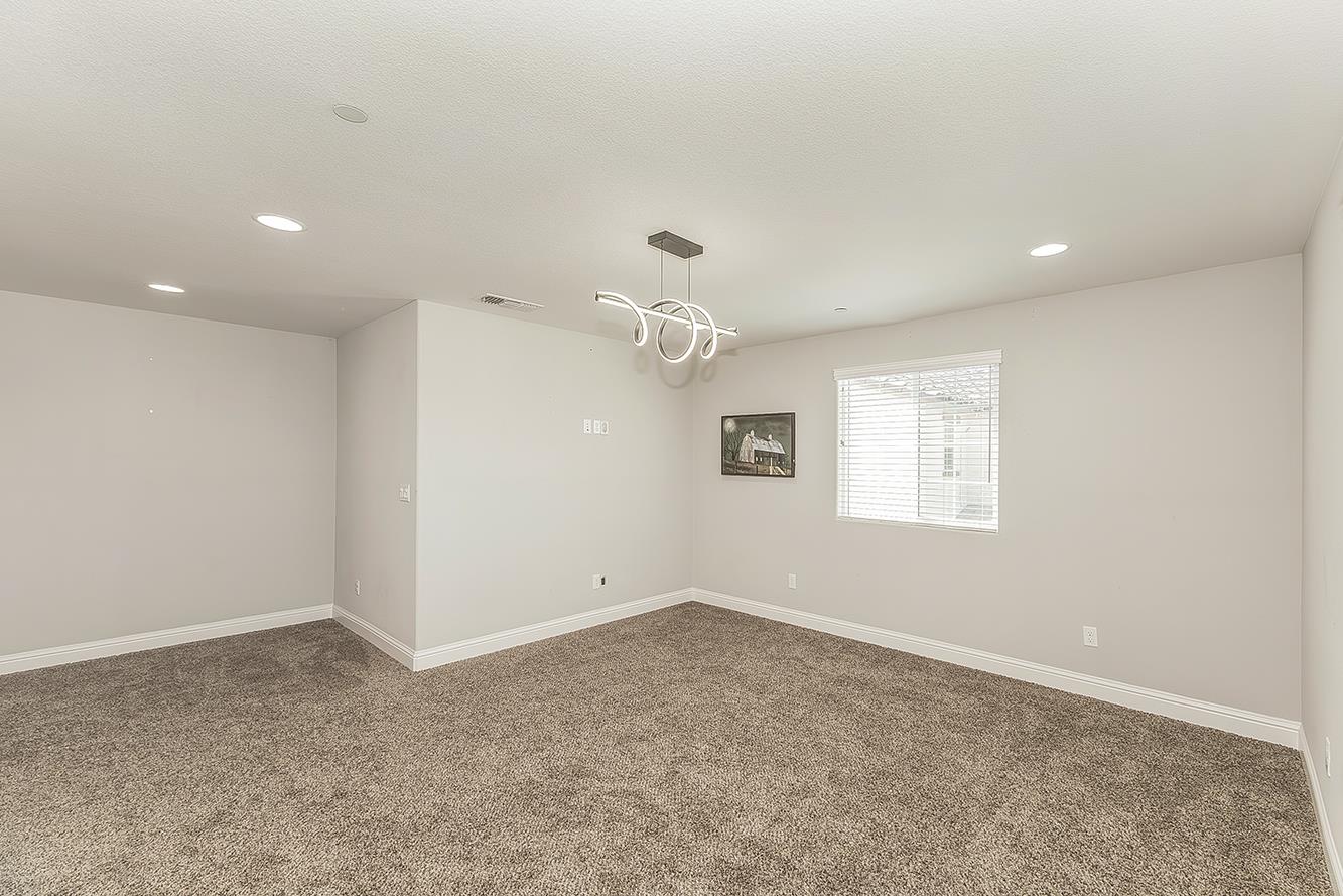 6805 W Fir Ave, Fresno, CA 93722