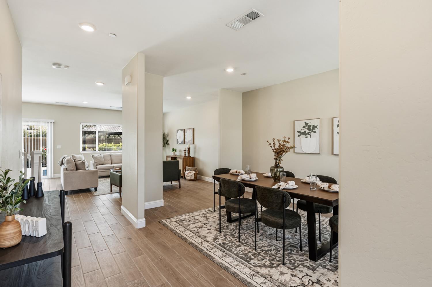 333 Sunset Dr S, Madera, CA 93636