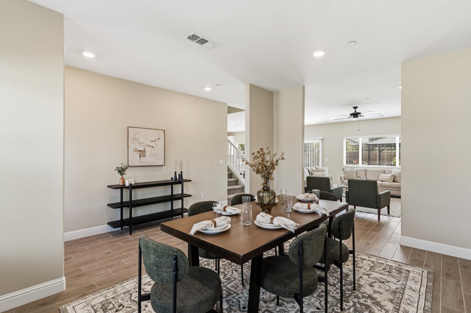 333 Sunset Dr S, Madera, CA 93636