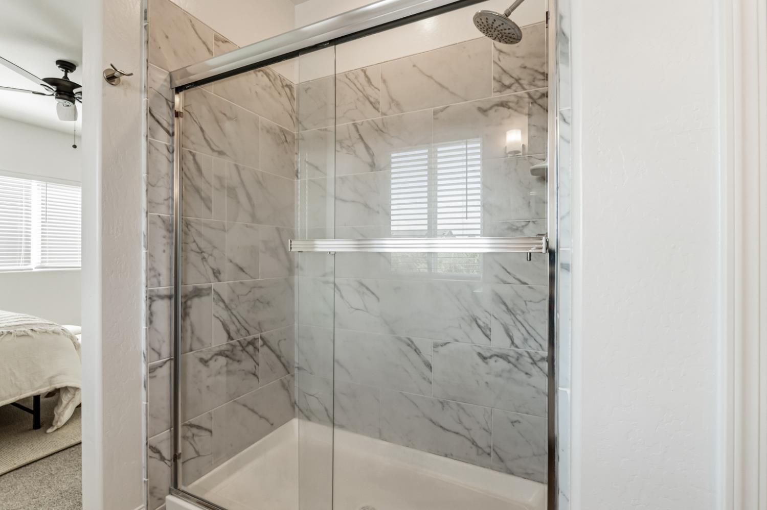 333 Sunset Dr S, Madera, CA 93636