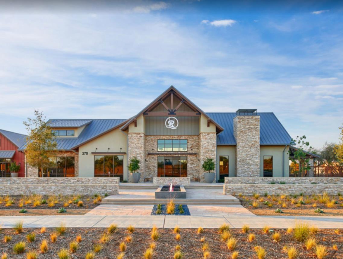 333 Sunset Dr S, Madera, CA 93636