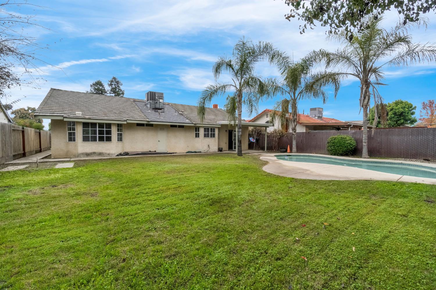 3632 E Willow Ct, Visalia, CA 93292