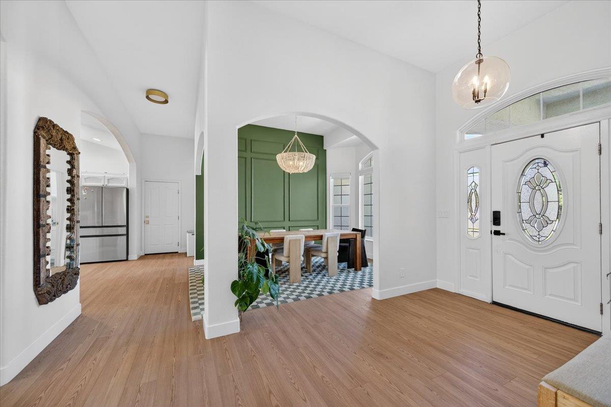 1555 Taylor Ln, Madera, CA 93637