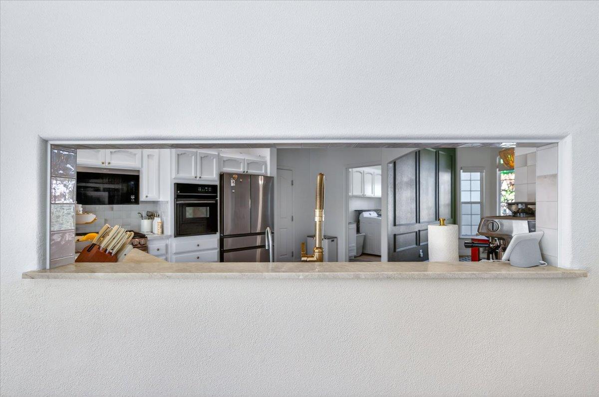 1555 Taylor Ln, Madera, CA 93637