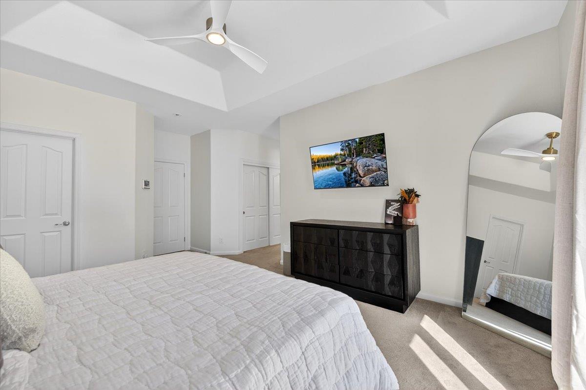 1555 Taylor Ln, Madera, CA 93637