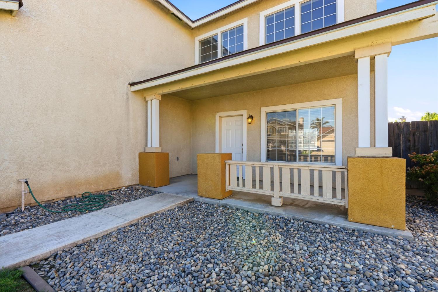 713 Cabernet St, Los Banos, CA 93635