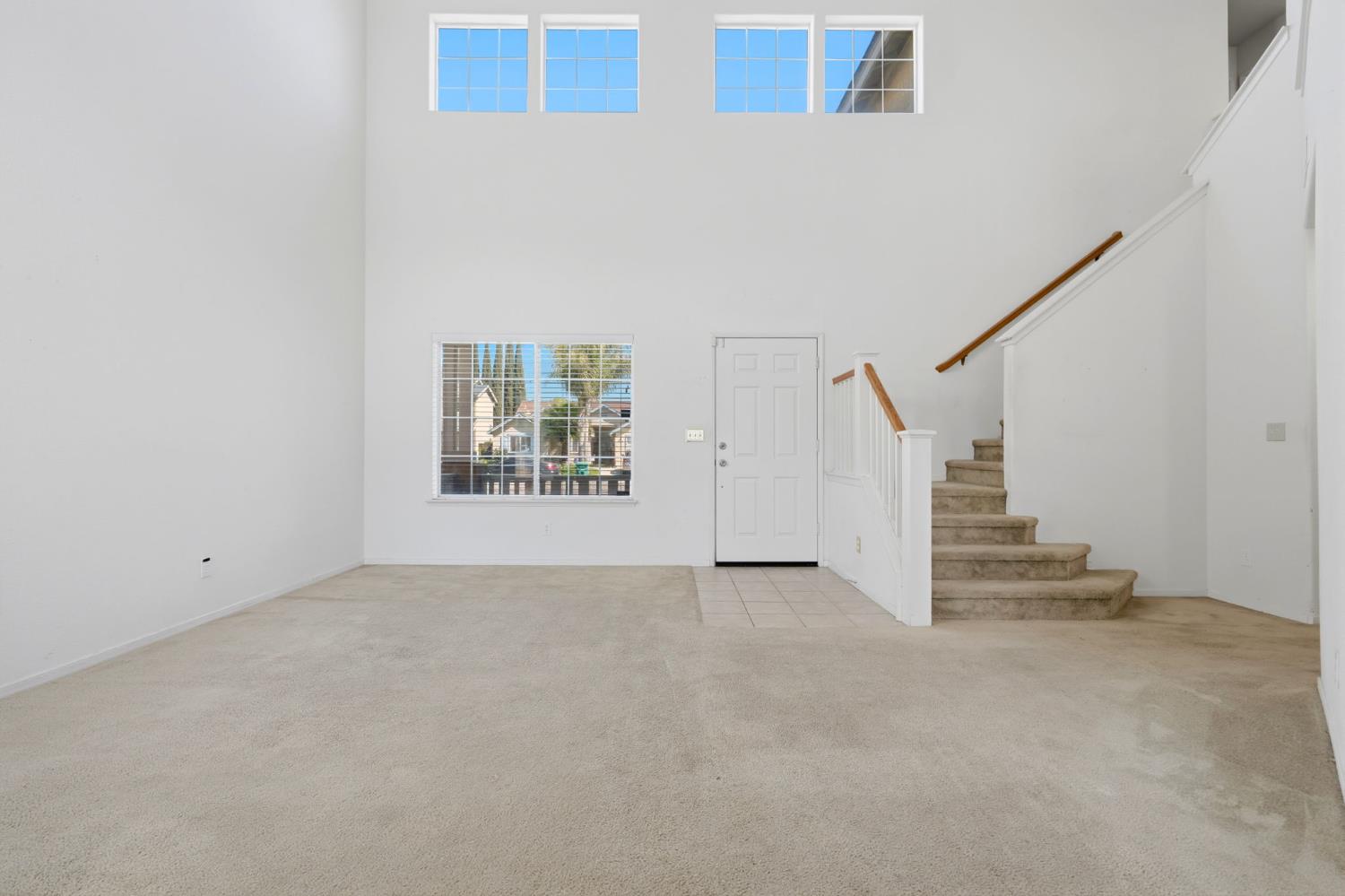 713 Cabernet St, Los Banos, CA 93635