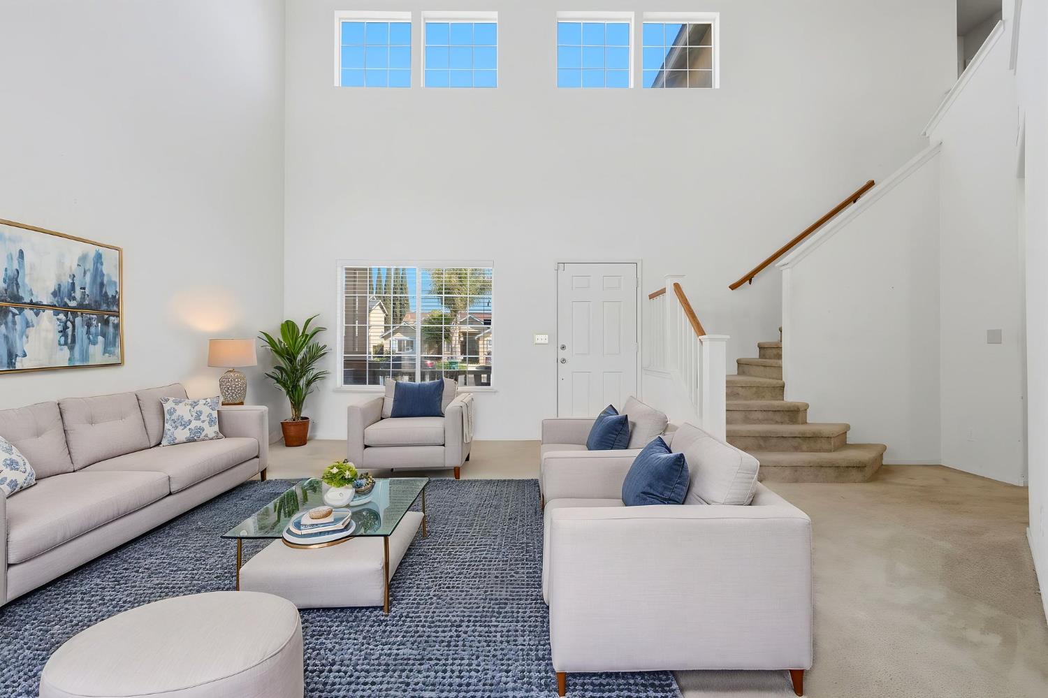 713 Cabernet St, Los Banos, CA 93635