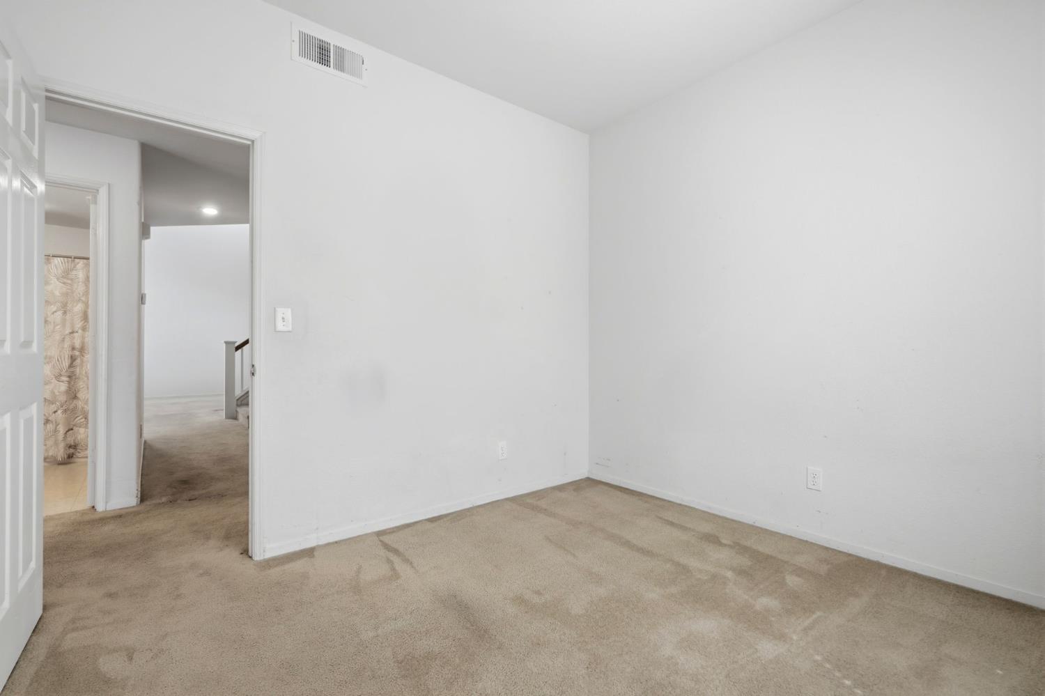 713 Cabernet St, Los Banos, CA 93635