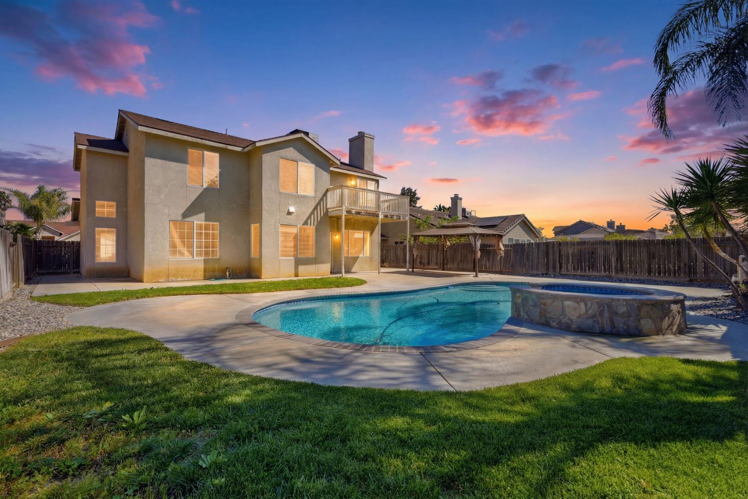 713 Cabernet St, Los Banos, CA 93635