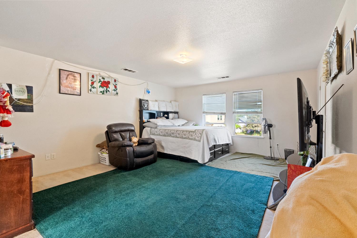 2065 S Wolters Ave, Fresno, CA 93702