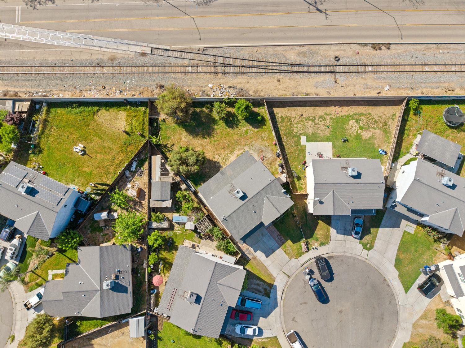 2065 S Wolters Ave, Fresno, CA 93702