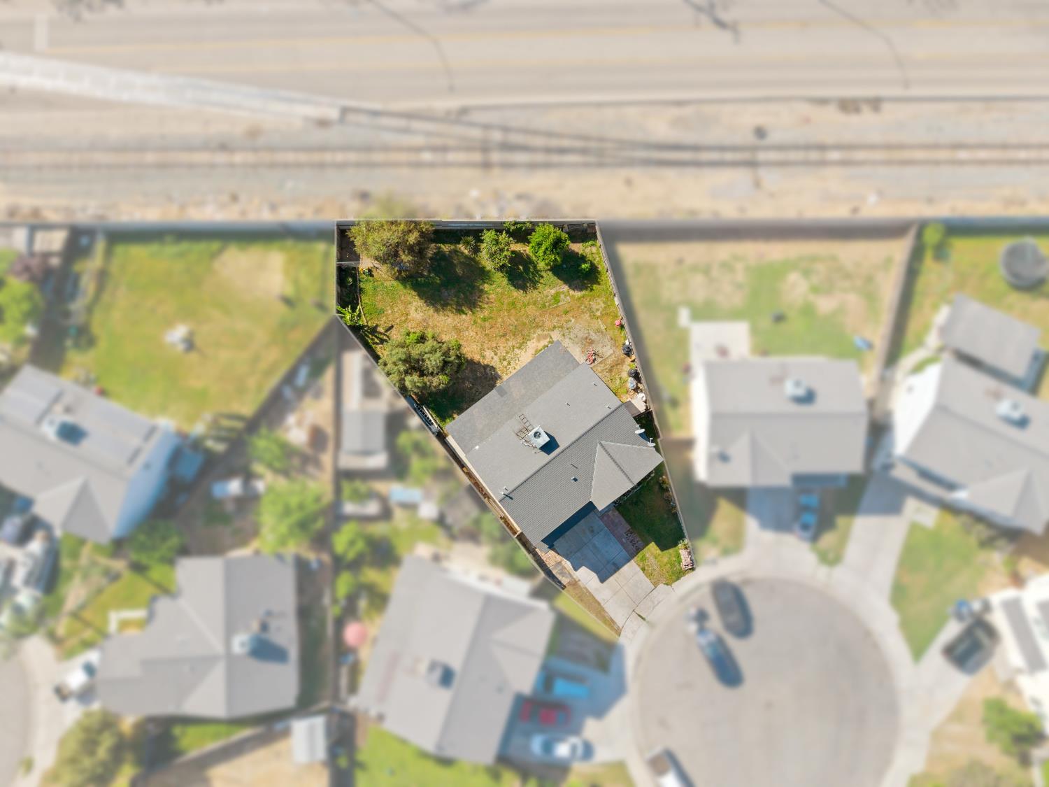 2065 S Wolters Ave, Fresno, CA 93702