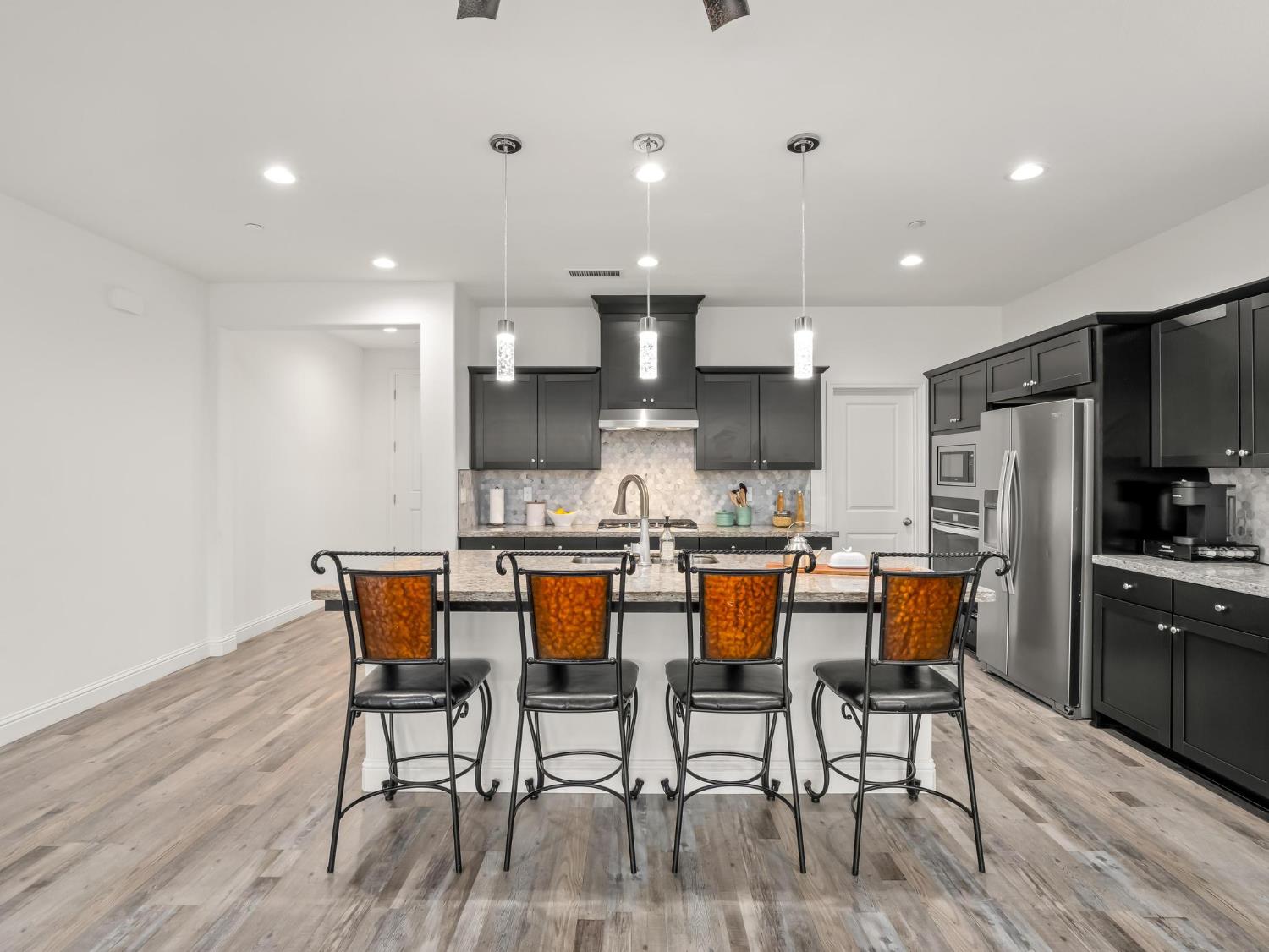 4080 San Jose Ave, Clovis, CA 93619