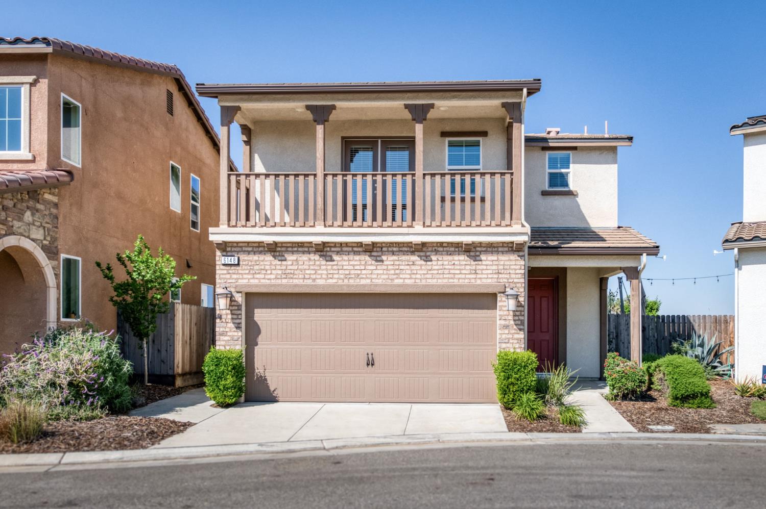 6148 E Bishop Ln, Fresno, CA 93727