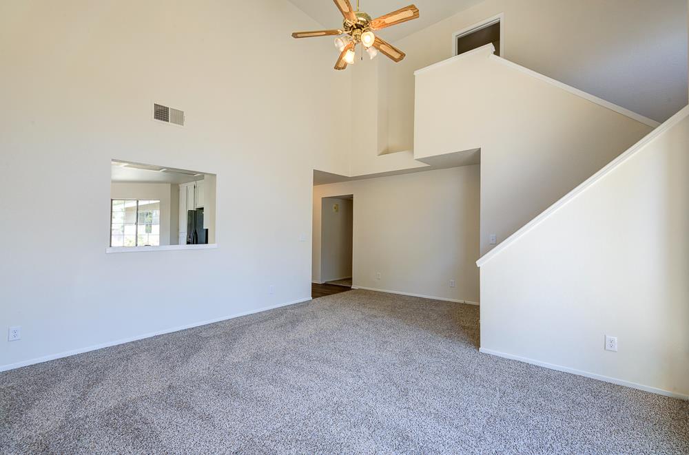 5415 W Stuart, Fresno, CA 93722