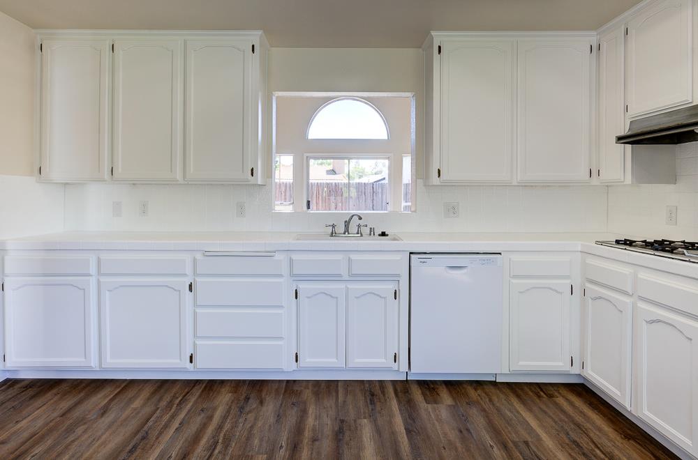 5415 W Stuart, Fresno, CA 93722