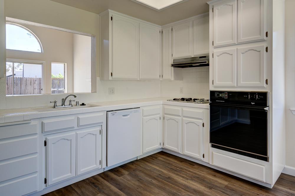 5415 W Stuart, Fresno, CA 93722