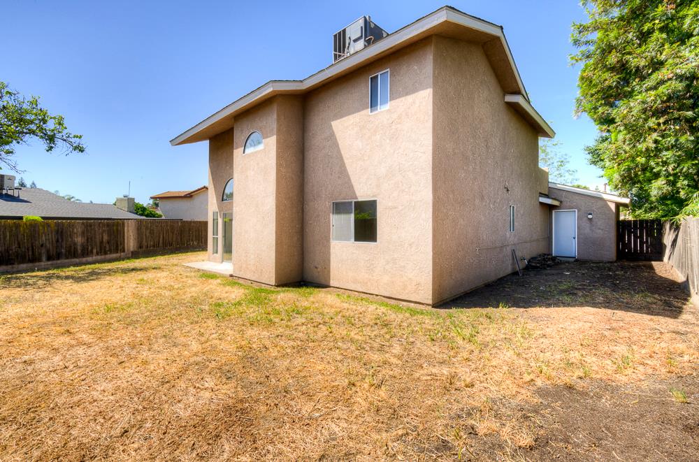 5415 W Stuart, Fresno, CA 93722