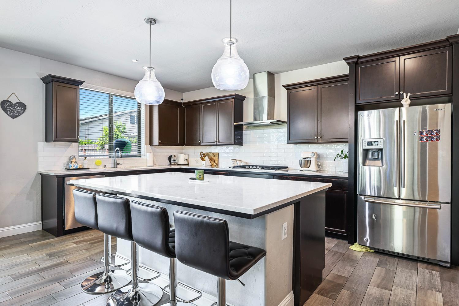 2833 N Armstrong Ave, Fresno, CA 93727