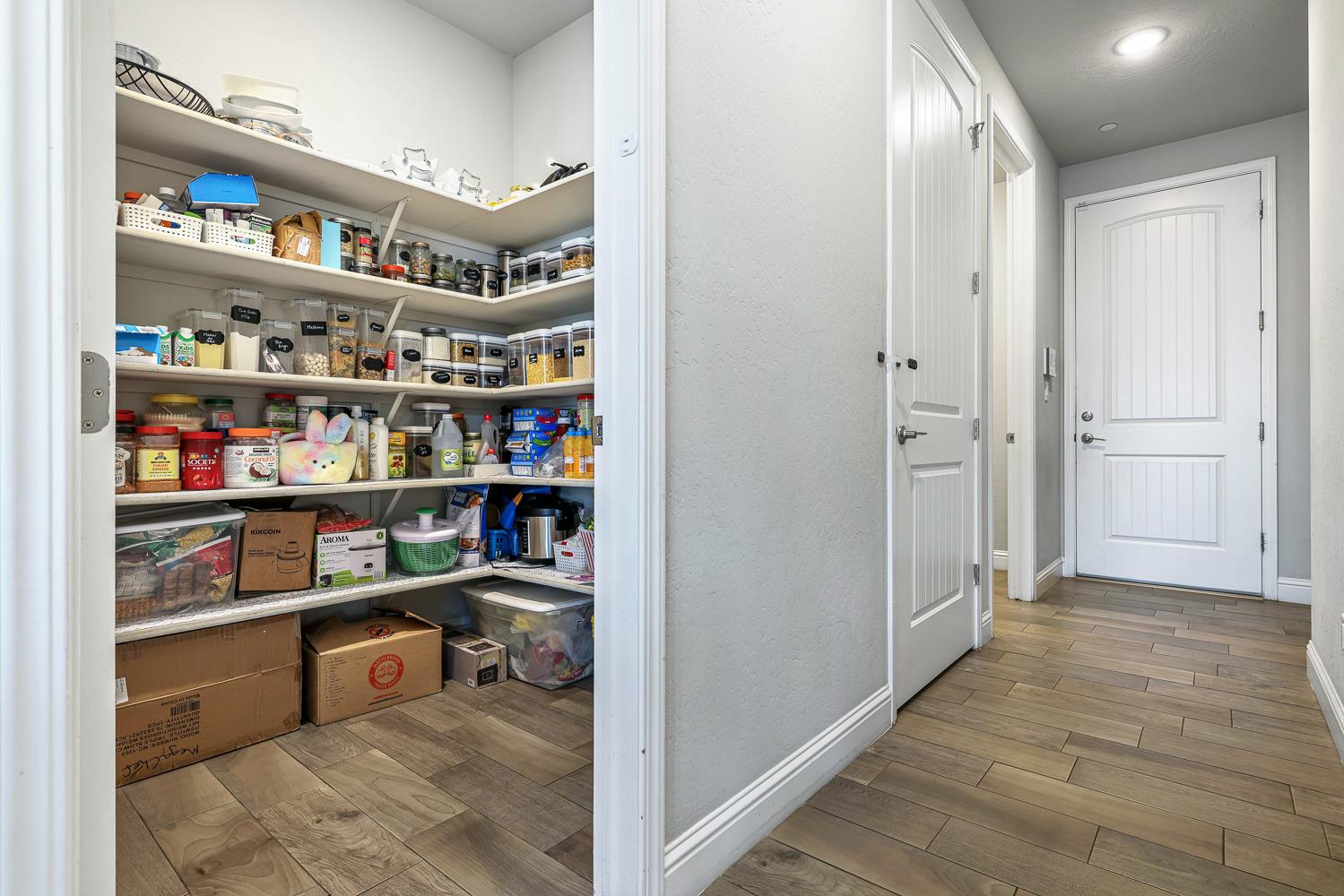 2833 N Armstrong Ave, Fresno, CA 93727