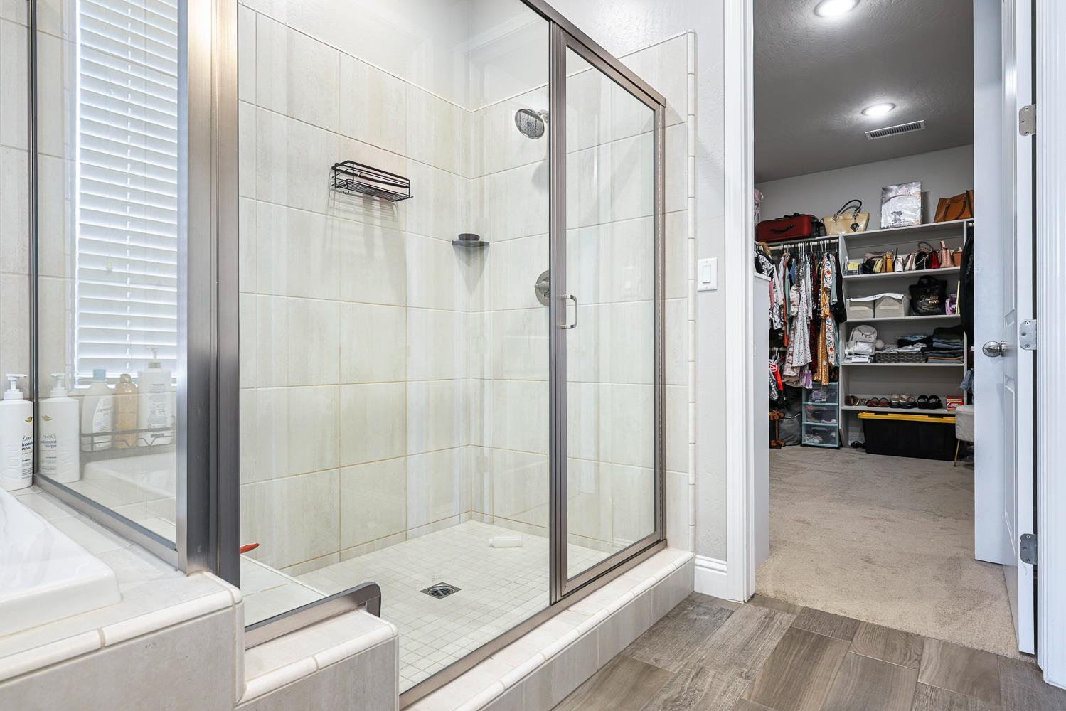 2833 N Armstrong Ave, Fresno, CA 93727